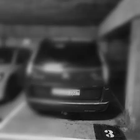 Centre Avec Parking Apartman *