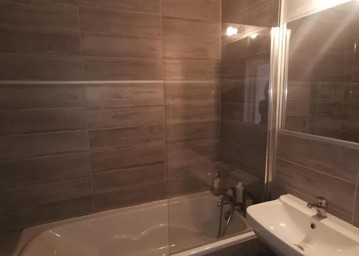 Apartment Centre Avec Parking